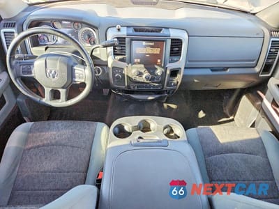 Zdjęcie 8 z 12 samochodu: 2015 RAM 2500 SLT VIN:3C6UR5DL4FG682529 - miniatura
