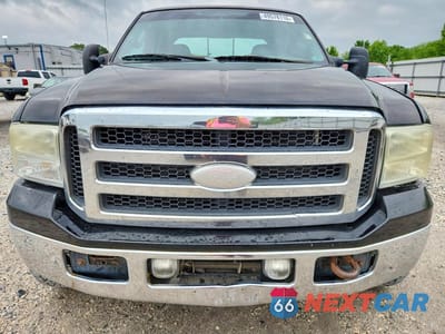 Piąte zdjęcie samochodu w środku: 2005 FORD F250 SUPER DUTY VIN:1FTSW21P35EB16768 - miniatura