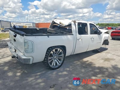 Trzecie zdjęcie samochodu z tyłu: 2007 CHEVROLET SILVERADO K1500 CREW CAB VIN:3GCEK13347G536418 - miniatura