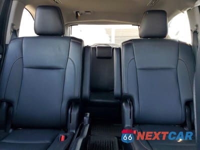 Zdjęcie 10 z 12 samochodu: 2019 TOYOTA HIGHLANDER LIMITED PLATINUM VIN:5TDDZRFH5KS955059 - miniatura