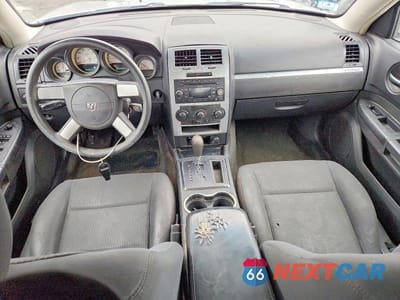 Zdjęcie 8 z 11 samochodu: 2010 DODGE CHARGER SXT VIN:2B3CA3CV9AH231464 - miniatura