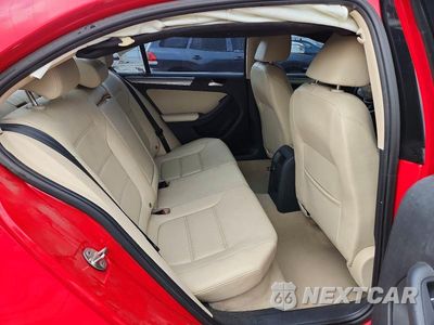 Zdjęcie 10 z 13 samochodu: 2015 VOLKSWAGEN JETTA SE VIN:3VWD17AJ4FM317068 - miniatura