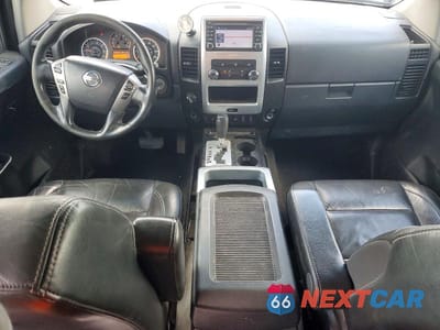 Zdjęcie 8 z 12 samochodu: 2013 NISSAN TITAN SV VIN:1N6AA0EC3DN307303 - miniatura