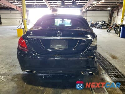 Zdjęcie 6 z 12 samochodu: 2019 MERCEDES-BENZ C 300 4MATIC VIN:55SWF8EB4KU307420 - miniatura