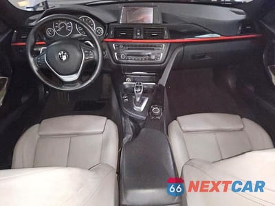 Zdjęcie 8 z 12 samochodu: 2012 BMW 328 I VIN:WBA3A5G54CNP15473 - miniatura