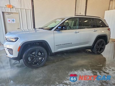 2023 JEEP GRAND CHEROKEE LAREDO 1C4RJHAG4PC589318 - główne zdjęcie licytacji z USA - miniatura