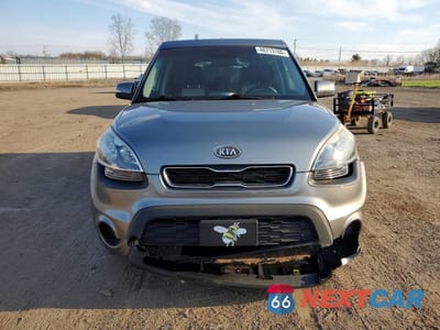 Piąte zdjęcie samochodu w środku: 2012 KIA SOUL + VIN:KNDJT2A69C7401830 - miniatura