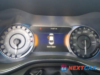 Zdjęcie 9 z 12 samochodu: 2015 CHRYSLER 200 S VIN:1C3CCCDG5FN731987 - miniatura