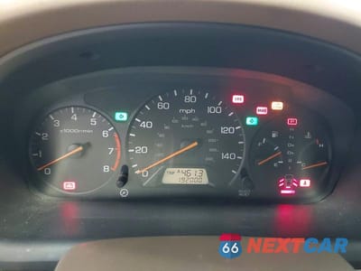 Zdjęcie 9 z 11 samochodu: 2001 HONDA ACCORD EX VIN:1HGCG56681A086804 - miniatura