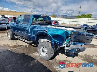Drugie zdjęcie samochodu z przodu: 1998 DODGE RAM 2500 VIN:1B7KF23W5WJ221017 - miniatura