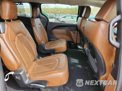 Zdjęcie 11 z 13 samochodu: 2019 CHRYSLER PACIFICA LIMITED VIN:2C4RC1GG5KR570639 - miniatura