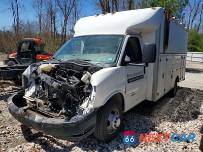 2019 CHEV EXPRESS G4500 1HA6GUCGXKN013118 - główne zdjęcie licytacji z USA - miniatura