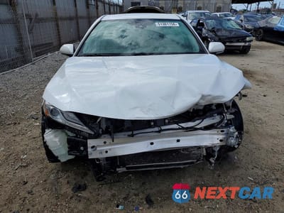 Piąte zdjęcie samochodu w środku: 2019 TOYOTA CAMRY XSE VIN:4T1B61HK6KU850337 - miniatura