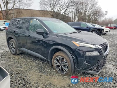 Czwarte zdjęcie samochodu z boku: 2021 NISSAN ROGUE SV VIN:5N1AT3BB5MC741059 - miniatura