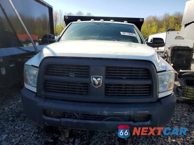 Piąte zdjęcie samochodu w środku: 2012 DODGE RAM 3500 ST VIN:3C7WDTAT8CG158081 - miniatura