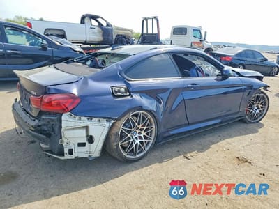 Trzecie zdjęcie samochodu z tyłu: 2017 BMW M4 VIN:WBS3R9C51HK709463 - miniatura