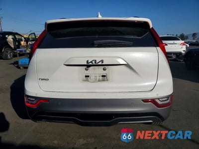 Zdjęcie 6 z 12 samochodu: 2023 KIA NIRO EV WAVE VIN:KNDCT3L16P5015447 - miniatura