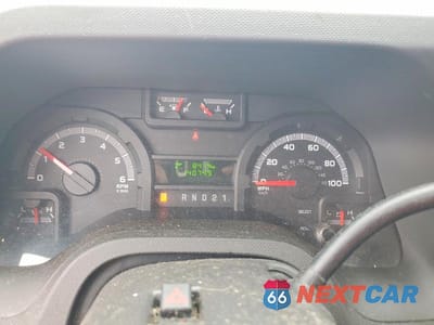 Zdjęcie 9 z 12 samochodu: 2013 FORD ECONOLINE E150 WAGON VIN:1FMNE1BW7DDB14876 - miniatura