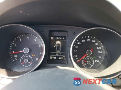 Zdjęcie 9 z 11 samochodu: 2014 VOLKSWAGEN GOLF VIN:WVWDB7AJ7EW004935 - miniatura