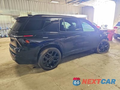 Trzecie zdjęcie samochodu z tyłu: 2025 CHEVROLET TRAVERSE RS VIN:1GNEVLRSXSJ159481 - miniatura