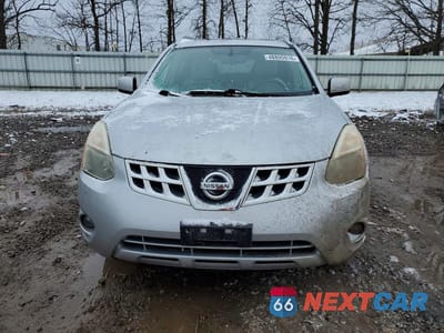 Piąte zdjęcie samochodu w środku: 2011 NISSAN ROGUE S VIN:JN8AS5MV2BW662717 - miniatura