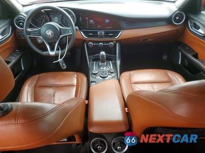 Zdjęcie 8 z 12 samochodu: 2019 ALFA ROMEO GIULIA VIN:ZARFAMAN4K7599798 - miniatura