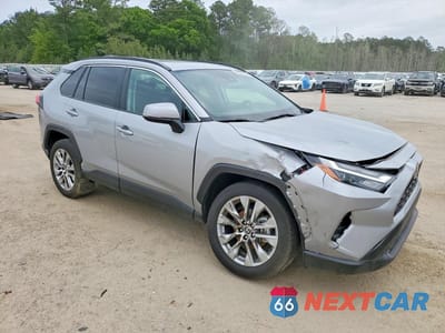 Czwarte zdjęcie samochodu z boku: 2024 TOYOTA RAV4 XLE PREMIUM VIN:2T3C1RFV4RW357093 - miniatura