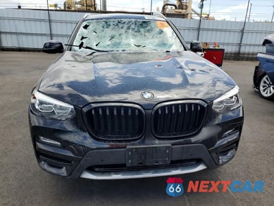 Piąte zdjęcie samochodu w środku: 2019 BMW X3 SDRIVE30I VIN:5UXTR7C52KLR45275 - miniatura