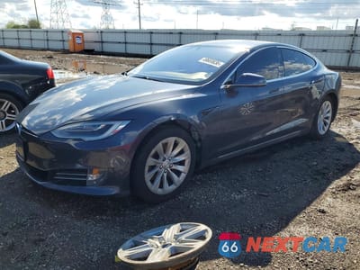 2017 TESLA MODEL S 5YJSA1E2XHF190621 - główne zdjęcie licytacji z USA - miniatura