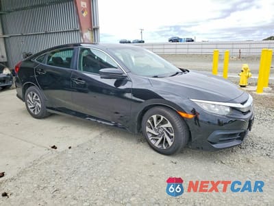 Czwarte zdjęcie samochodu z boku: 2018 HONDA CIVIC EX VIN:2HGFC2F77JH557357 - miniatura