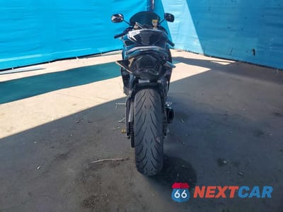 Czwarte zdjęcie samochodu z boku: 2009 YAMAHA YZFR6 C VIN:JYARJ16Y79A003259 - miniatura