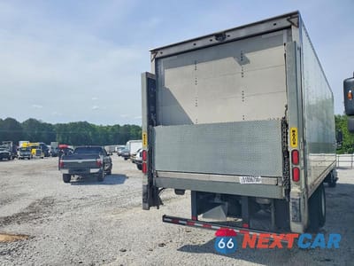 Czwarte zdjęcie samochodu z boku: 2019 INTERNATIONAL 4300 BOX TRUCK VIN:1HTMMMML3KH559485 - miniatura