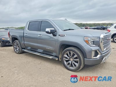 Czwarte zdjęcie samochodu z boku: 2021 GMC SIERRA K1500 DENALI VIN:3GTU9FED8MG393222 - miniatura