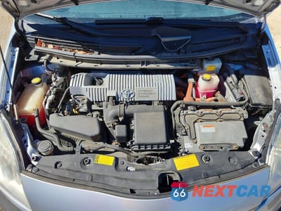 Zdjęcie 11 z 12 samochodu: 2012 TOYOTA PRIUS TWO VIN:JTDKN3DU6C5474664 - miniatura