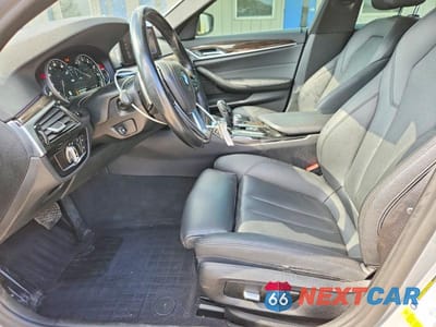 Zdjęcie 7 z 12 samochodu: 2019 BMW 530 I VIN:WBAJA5C56KBX86641 - miniatura