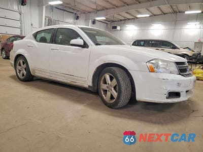 Czwarte zdjęcie samochodu z boku: 2013 DODGE AVENGER SXT VIN:1C3CDZCB6DN740815 - miniatura