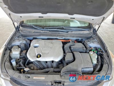 Zdjęcie 11 z 12 samochodu: 2012 HYUNDAI SONATA HYBRID VIN:KMHEC4A43CA023109 - miniatura