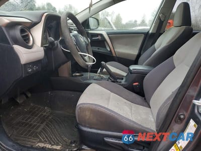 Zdjęcie 7 z 11 samochodu: 2014 TOYOTA RAV4 XLE VIN:JTMWFREV0ED028348 - miniatura