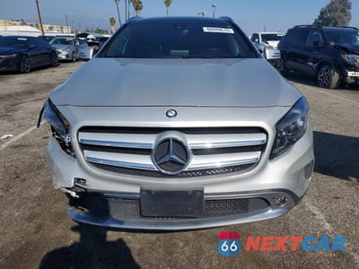 Piąte zdjęcie samochodu w środku: 2017 MERCEDES-BENZ GLA 250 VIN:WDCTG4EB9HJ327071 - miniatura