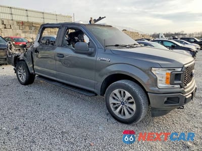 Czwarte zdjęcie samochodu z boku: 2018 FORD F150 SUPERCREW VIN:1FTEW1EP1JFB23028 - miniatura