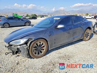 2018 TESLA MODEL S 5YJSA1E27JF242566 - główne zdjęcie licytacji z USA - miniatura