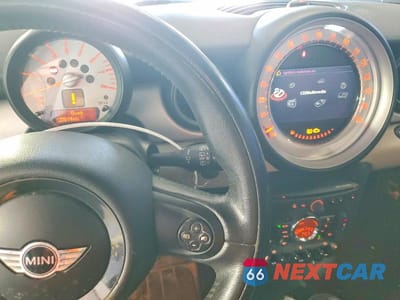 Zdjęcie 9 z 12 samochodu: 2011 MINI COOPER VIN:WMWSU3C54BT181723 - miniatura