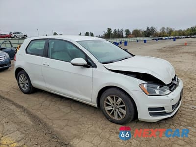 Czwarte zdjęcie samochodu z boku: 2016 VOLKSWAGEN GOLF BASE VIN:3VW917AU0GM006013 - miniatura