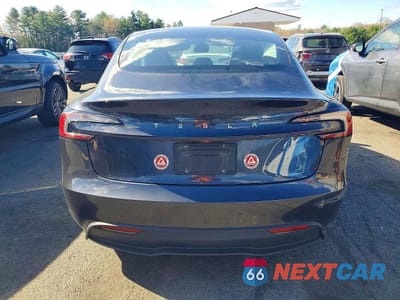 Zdjęcie 6 z 12 samochodu: 2024 TESLA MODEL 3 VIN:5YJ3E1EA5RF774023 - miniatura