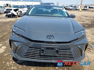 Piąte zdjęcie samochodu w środku: 2025 TOYOTA CAMRY XLE VIN:4T1DBADK8SU516661 - miniatura