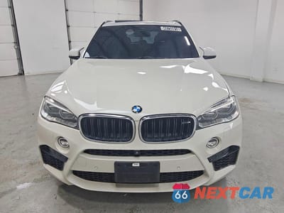 Piąte zdjęcie samochodu w środku: 2016 BMW X5 M VIN:5YMKT6C54G0R78335 - miniatura