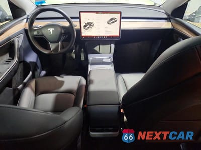 Zdjęcie 8 z 12 samochodu: 2024 TESLA MODEL Y VIN:7SAYGDEE7RA290469 - miniatura