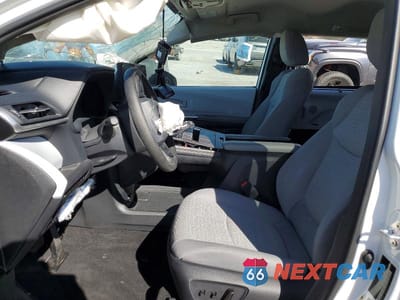 Zdjęcie 7 z 12 samochodu: 2026 TOYOTA SIENNA LE 8-PASSENGER VIN:5TDKRKEC8TS295251 - miniatura