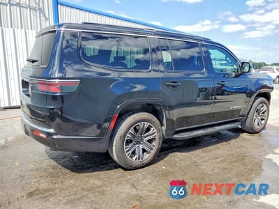 Trzecie zdjęcie samochodu z tyłu: 2025 JEEP WAGONEER SERIES II VIN:1C4SJVBP7SS526579 - miniatura