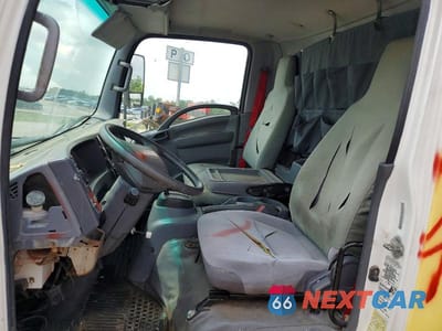 Zdjęcie 7 z 13 samochodu: 2017 ISUZU NPR HD VIN:54DC4W1C1HS808057 - miniatura